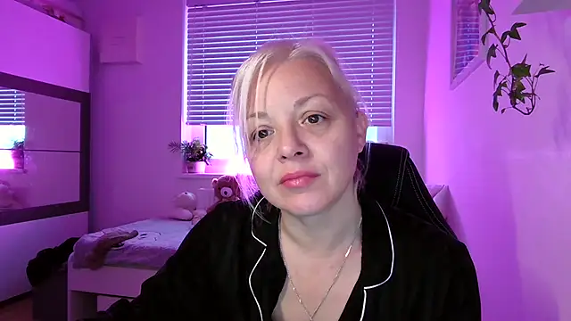 Linsy Kim online show from 11/27/25, 06:48