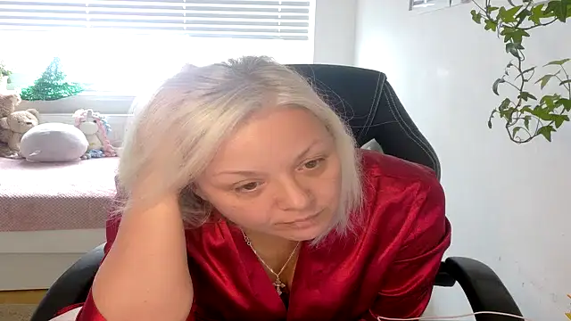 Linsy Kim online show from 02/11/26, 11:04