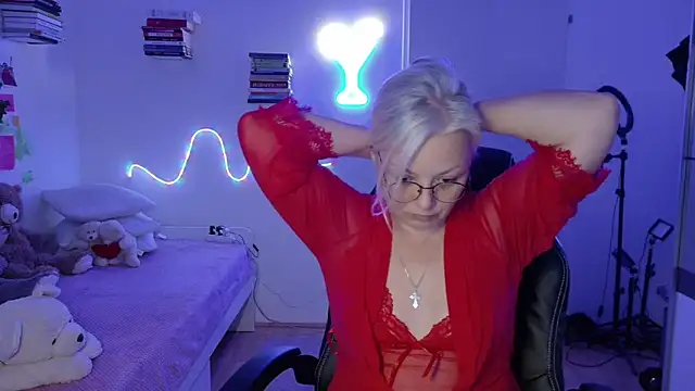 Linsy Kim online show from 04/08/26, 06:08