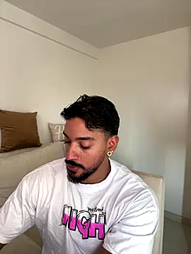 Snapshot of Lustunionn chatting on 09/10/25, 09:04 Lustunionn online show from 09/10/25, 09:04