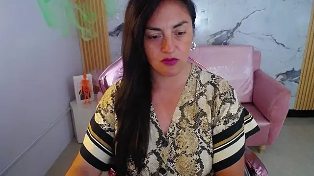 tamara ch1 online show from 10/15/25, 02:55