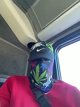 Vikehim online show from 10/27/25, 10:47