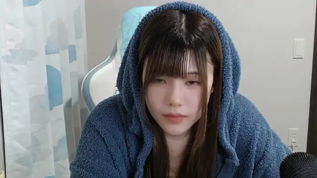 Snapshot of asuka_xoxo chatting on 05/16/26, 01:10 asuka xoxo online show from 05/16/26, 01:10