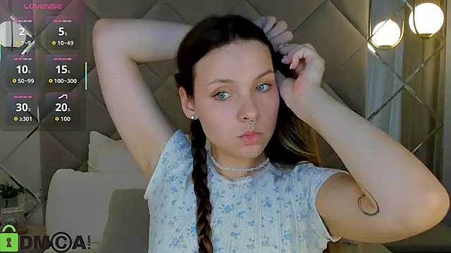 Hina Smith online show from 10/17/25, 11:35