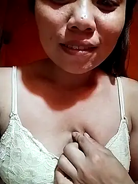 Snapshot of venu00 chatting on 09/19/25, 02:18 venu00 online show from 09/19/25, 02:18