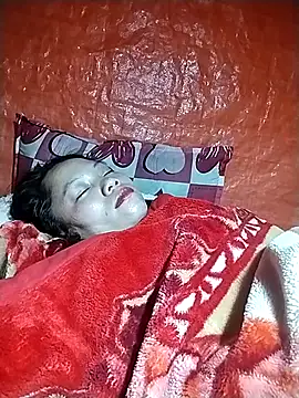 Snapshot of venu00 chatting on 10/17/25, 06:10 venu00 online show from 10/17/25, 06:10