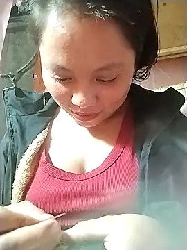 Snapshot of venu00 chatting on 10/26/25, 04:13 venu00 online show from 10/26/25, 04:13