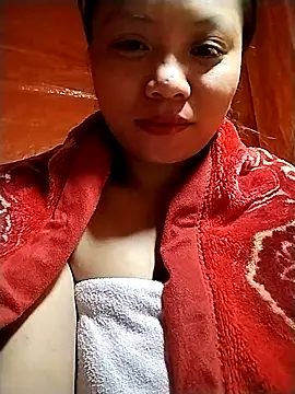 Snapshot of venu00 chatting on 10/27/25, 11:31 venu00 online show from 10/27/25, 11:31