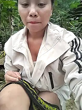 Snapshot of venu00 chatting on 10/31/25, 07:53 venu00 online show from 10/31/25, 07:53