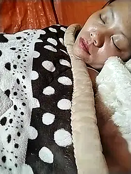 Snapshot of venu00 chatting on 11/05/25, 04:51 venu00 online show from 11/05/25, 04:51