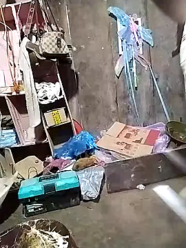 Snapshot of venu00 chatting on 11/11/25, 03:39 venu00 online show from 11/11/25, 03:39