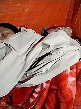 Snapshot of venu00 chatting on 11/21/25, 03:11 venu00 online show from 11/21/25, 03:11