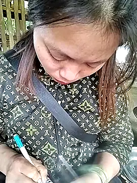 venu00 online show from 12/20/25, 02:40