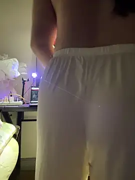 Snapshot of kem_2000 chatting on 04/13/26, 02:22 kem 2000 online show from 04/13/26, 02:22