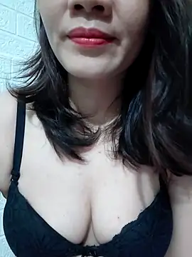 Singlemom69x online show from 05/11/26, 01:28