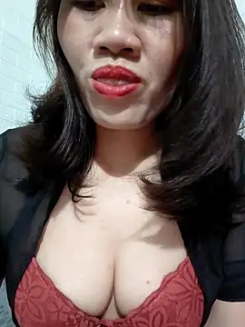 Singlemom69x online show from 05/12/26, 01:36