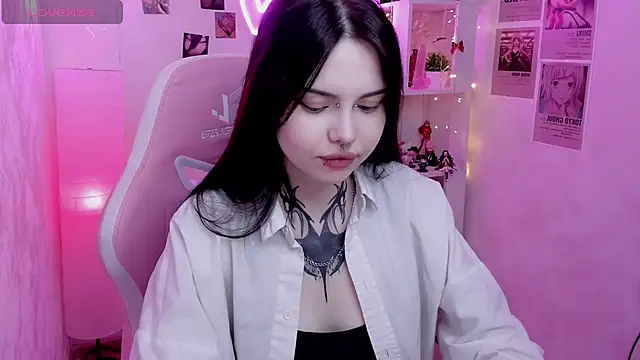 Morana Batt online show from 05/05/26, 01:57