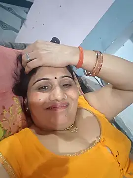 Snapshot of Rakhi99x chatting on 05/09/26, 04:23 Rakhi99x online show from 05/09/26, 04:23