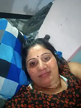 Snapshot of Rakhi99x chatting on 05/14/26, 05:31 Rakhi99x online show from 05/14/26, 05:31