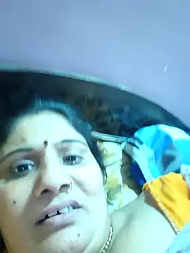 Snapshot of Rakhi99x chatting on 05/15/26, 04:58 Rakhi99x online show from 05/15/26, 04:58