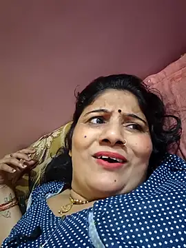 Snapshot of Rakhi99x chatting on 05/16/26, 10:01 Rakhi99x online show from 05/16/26, 10:01