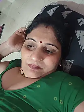 Snapshot of Rakhi99x chatting on 06/10/26, 10:03 Rakhi99x online show from 06/10/26, 10:03