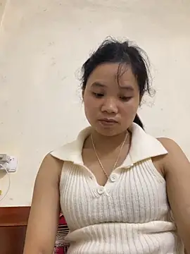 Ngoc-bbi online show from 10/10/25, 02:05