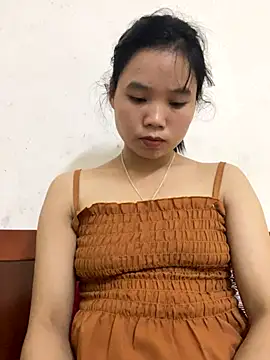 Ngoc-bbi online show from 10/12/25, 11:31