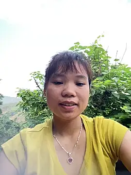 Snapshot of Ngoc-bbi chatting on 04/28/26, 12:20 Ngoc-bbi online show from 04/28/26, 12:20