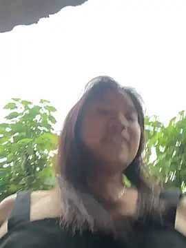 Snapshot of Ngoc-bbi chatting on 06/11/26, 09:29 Ngoc-bbi online show from 06/11/26, 09:29