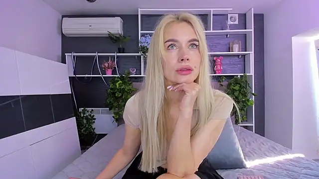 SabrinaSharm online show from 05/31/26, 05:04