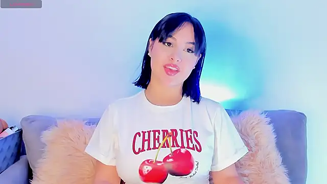 AnaLevii online show from 12/15/25, 04:22