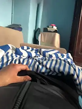 Snapshot of Daniel_cornel chatting on 03/24/26, 08:52 Daniel cornel online show from 03/24/26, 08:52