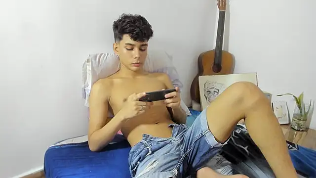 AliottTwink online show from 09/14/25, 02:54