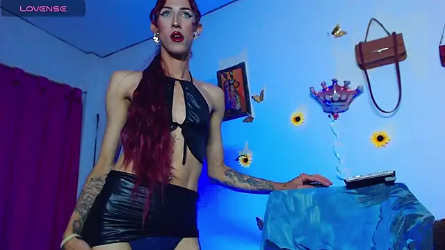 Snapshot of Cris_Sexxx chatting on 10/09/25, 01:14 Cris Sexxx online show from 10/09/25, 01:14