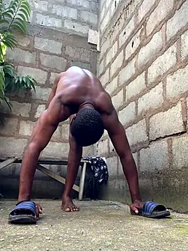 Snapshot of Makemecum634941 chatting on 10/10/25, 08:35 Makemecum634941 online show from 10/10/25, 08:35