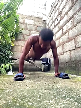 Snapshot of Makemecum634941 chatting on 11/08/25, 07:19 Makemecum634941 online show from 11/08/25, 07:19