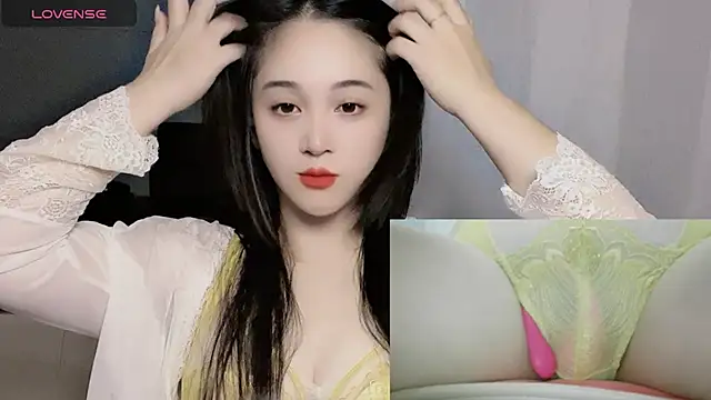 woaiqinqin online show from 10/16/25, 03:46