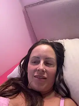 nightingale27 online show from 10/02/25, 09:44