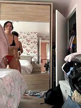 nightingale27 online show from 10/15/25, 09:09