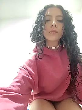 velvetnoirxo online show from 10/27/25, 01:09