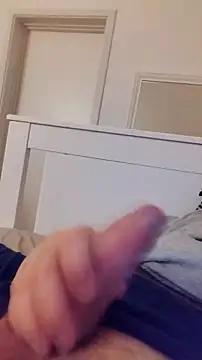 Snapshot of NewJoiner chatting on 11/27/25, 05:48 NewJoiner online show from 11/27/25, 05:48