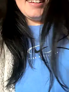 Snapshot of Sophsaysxox chatting on 11/29/25, 02:09 Sophsaysxox online show from 11/29/25, 02:09