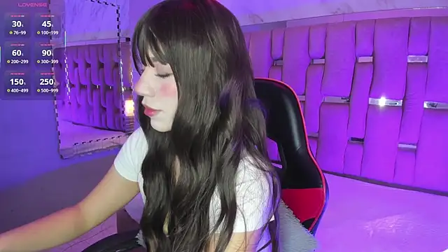 ZharaLux online show from 11/05/25, 12:49