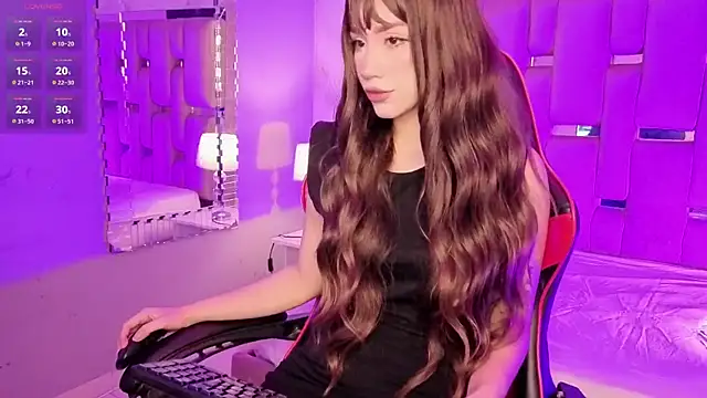 ZharaLux online show from 11/23/25, 12:38