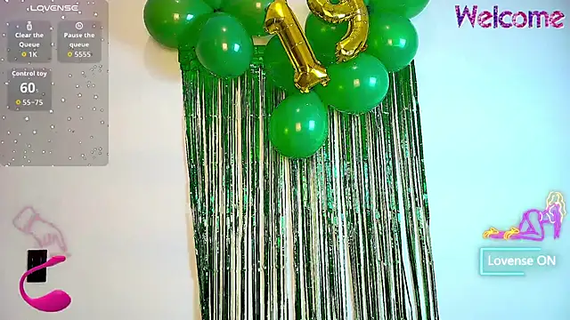 MiniLove 01 online show from 01/08/26, 12:07