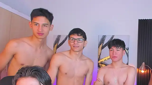 Snapshot of Horny_BoysW chatting on 09/13/25, 01:22 Horny BoysW online show from 09/13/25, 01:22