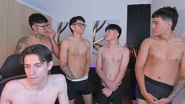 Snapshot of Horny_BoysW chatting on 09/22/25, 01:13 Horny BoysW online show from 09/22/25, 01:13