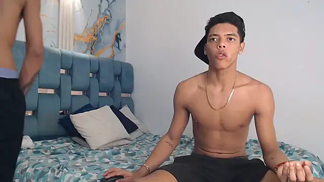 PRETTY FEM online show from 03/04/26, 01:44