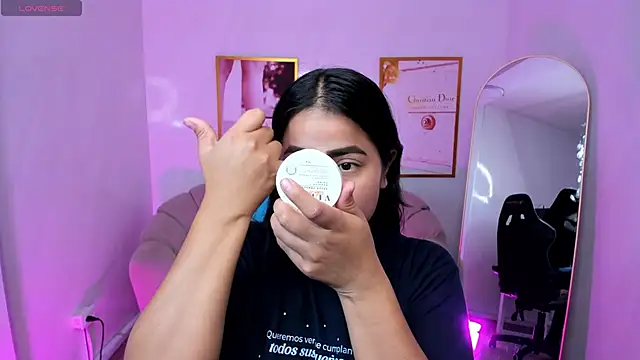 Victoria b  online show from 09/15/25, 07:47